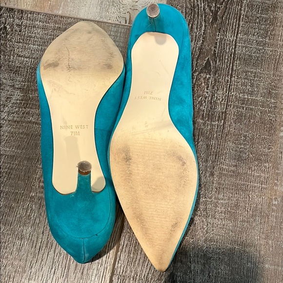 Nine West Teal Suede Pumps SZ.7.5 - Picture 3 of 6